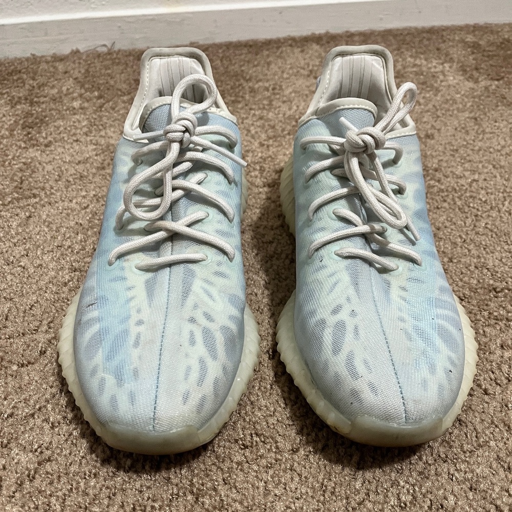 Authentic Adidas Yeezy Boost 350 V2